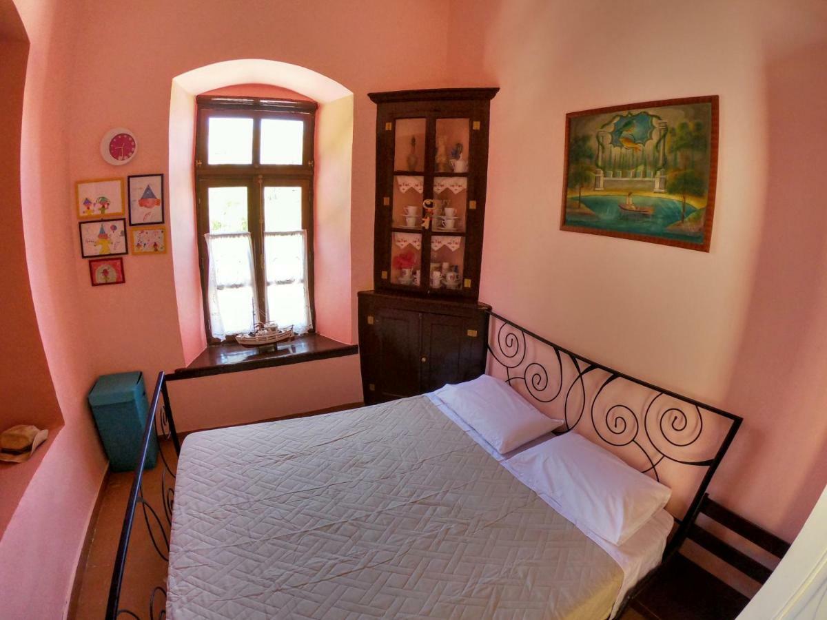 فيلا Moschos Mansion سيمي المظهر الخارجي الصورة